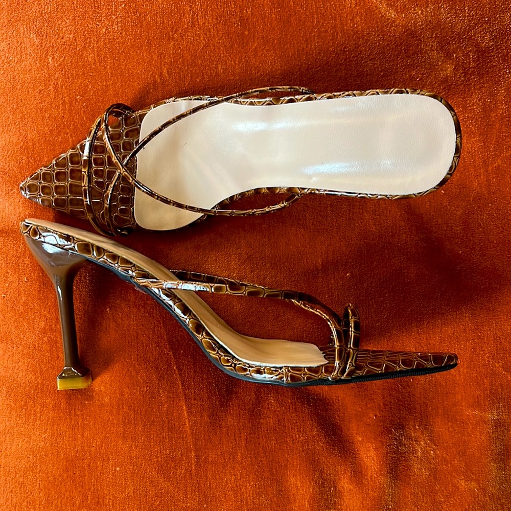 Brown trendy heel’s